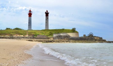 Plage île d'Aix + phare